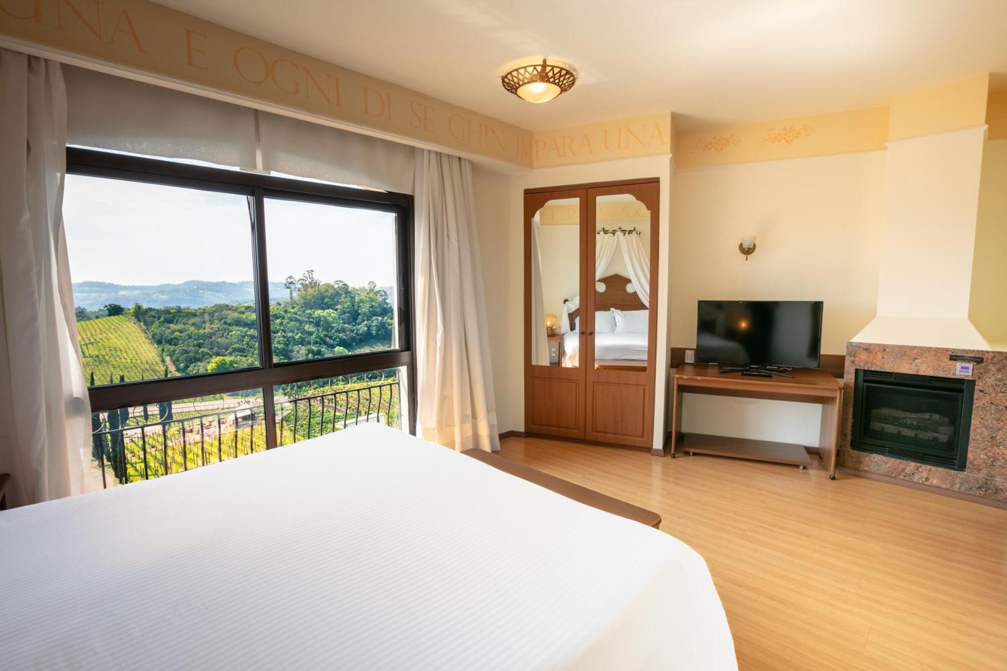 Spa Do Vinho Condominio Vitivinicola Bento Gonçalves Extérieur photo A bedroom at the hotel