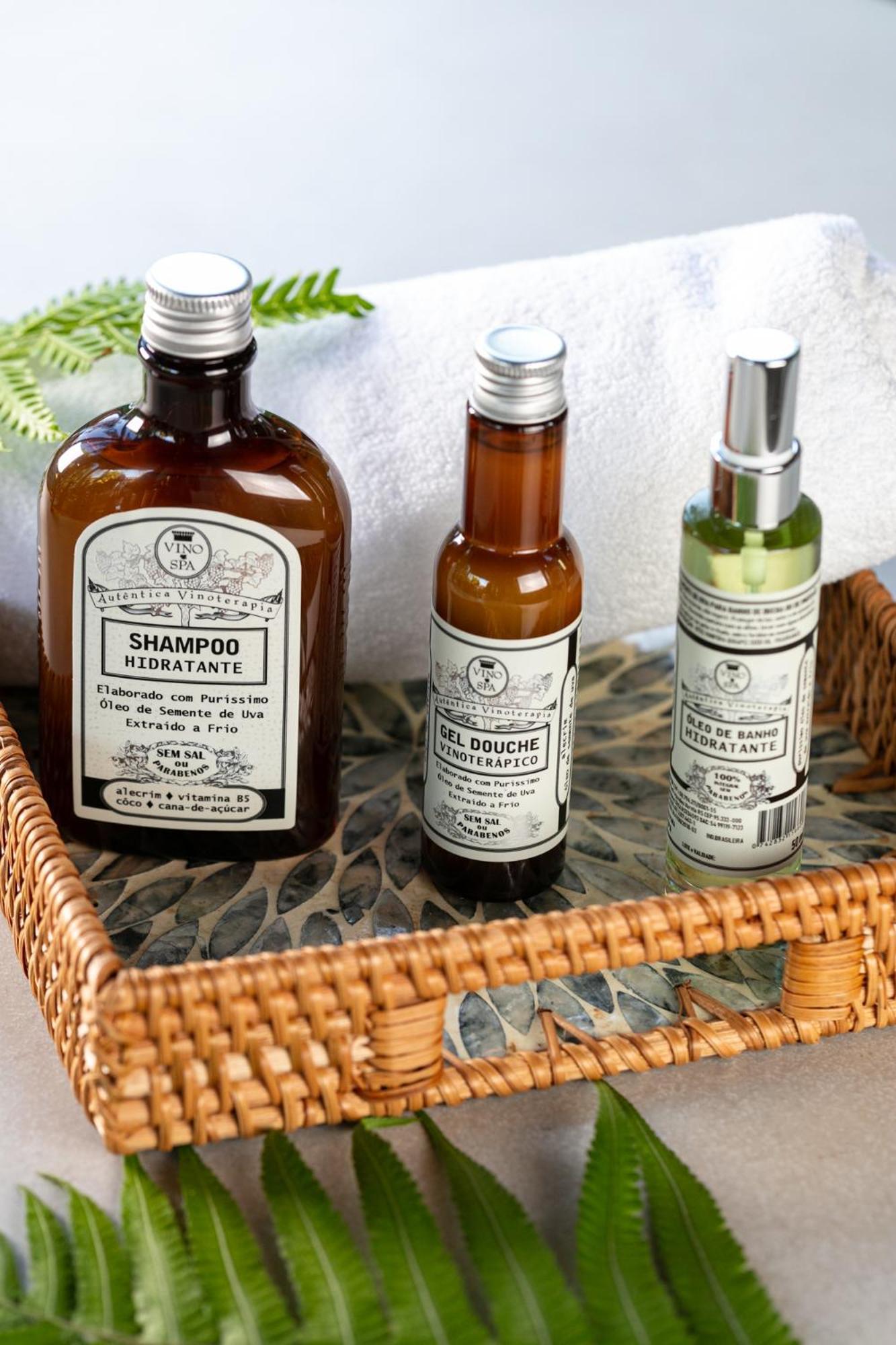 Spa Do Vinho Condominio Vitivinicola Bento Gonçalves Extérieur photo A selection of natural cosmetics